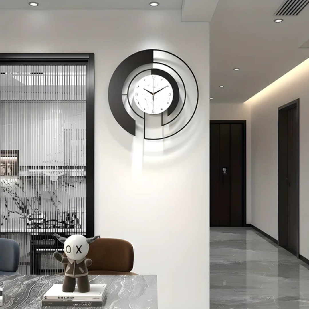 Arc - Elegante und schlanke Wanduhr für ein modernes Interieur