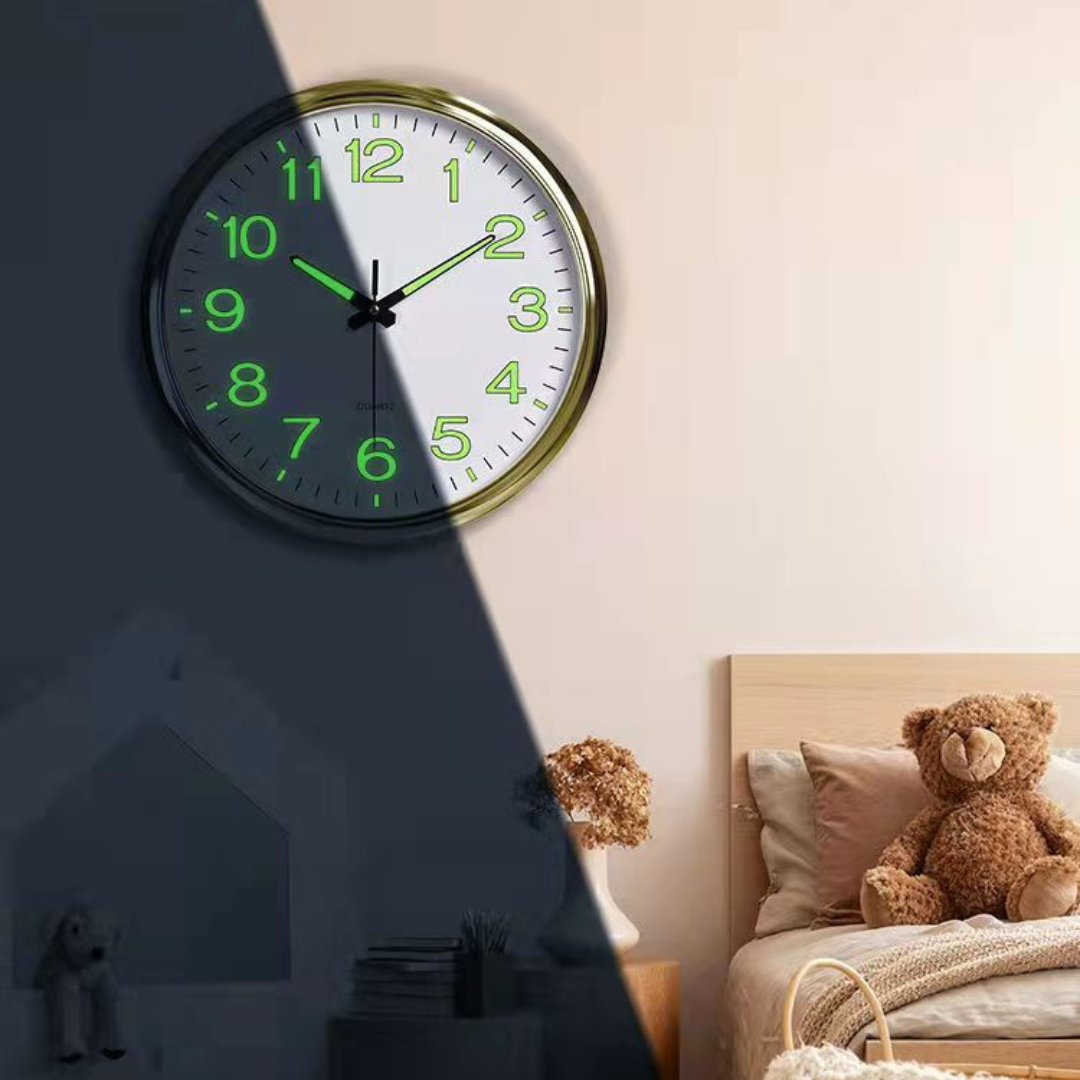 Treviq - Große Leuchtende Wanduhr für einen stilvollen und praktischen Raumakzent