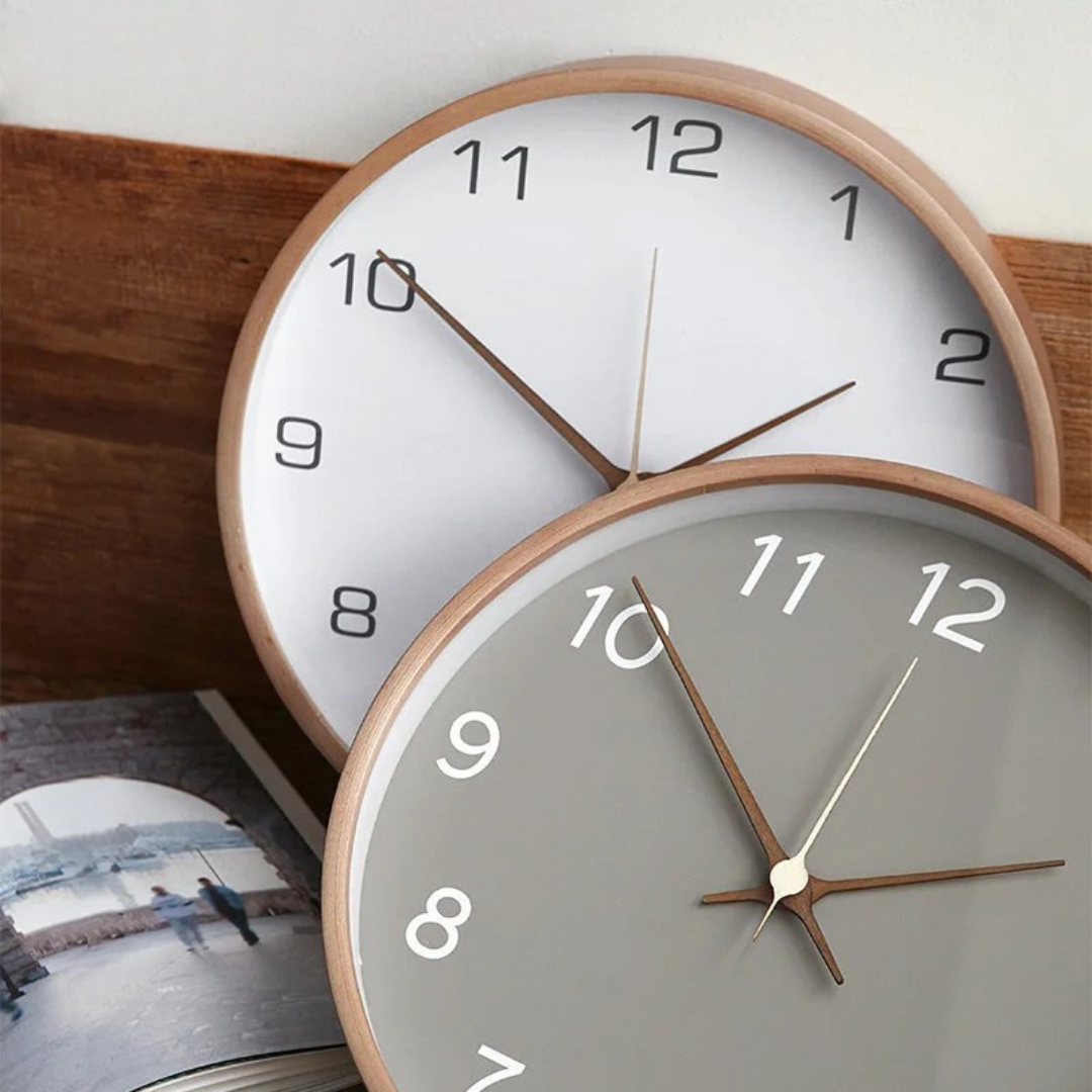 Transcend - Elegante moderne hölzerne Wanduhr für ein stilvolles Interieur