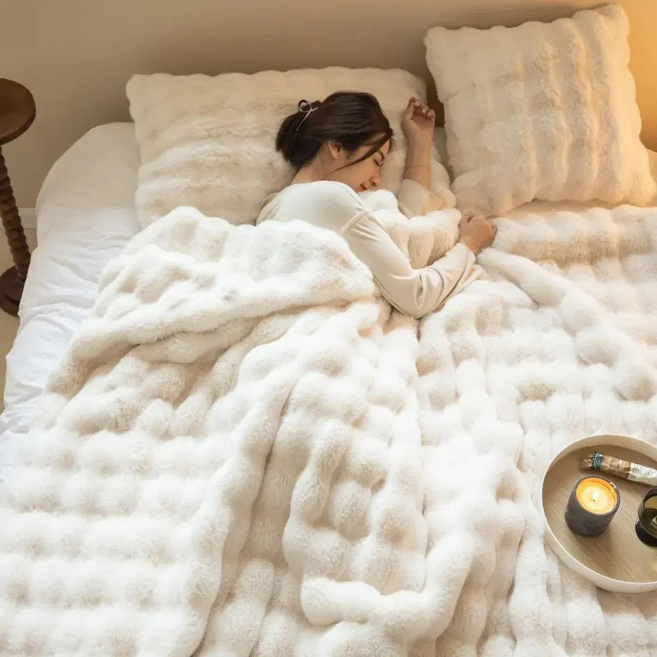Ultimativer Komfort: Weiche Fleece-Decke zum Einkuscheln im Bett und auf dem Sofa, ideal für das ganze Jahr