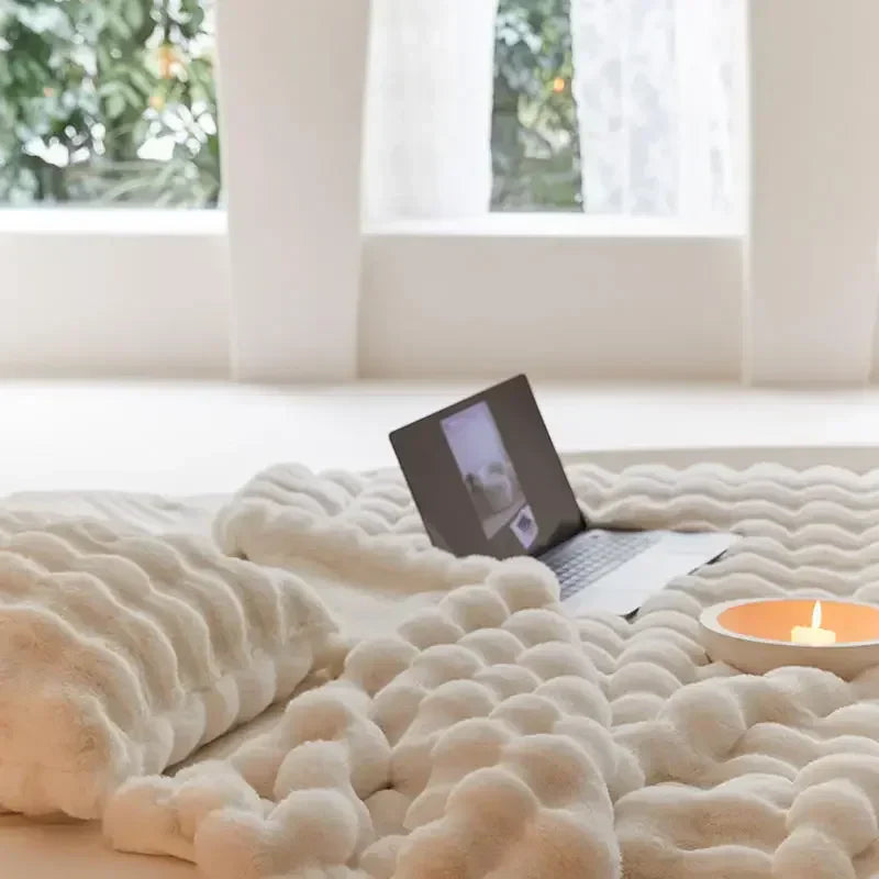 Ultimativer Komfort: Weiche Fleece-Decke zum Einkuscheln im Bett und auf dem Sofa, ideal für das ganze Jahr