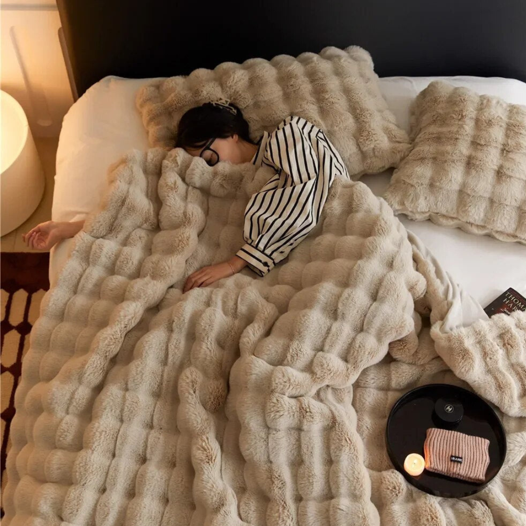 Ultimativer Komfort: Weiche Fleece-Decke zum Einkuscheln im Bett und auf dem Sofa, ideal für das ganze Jahr