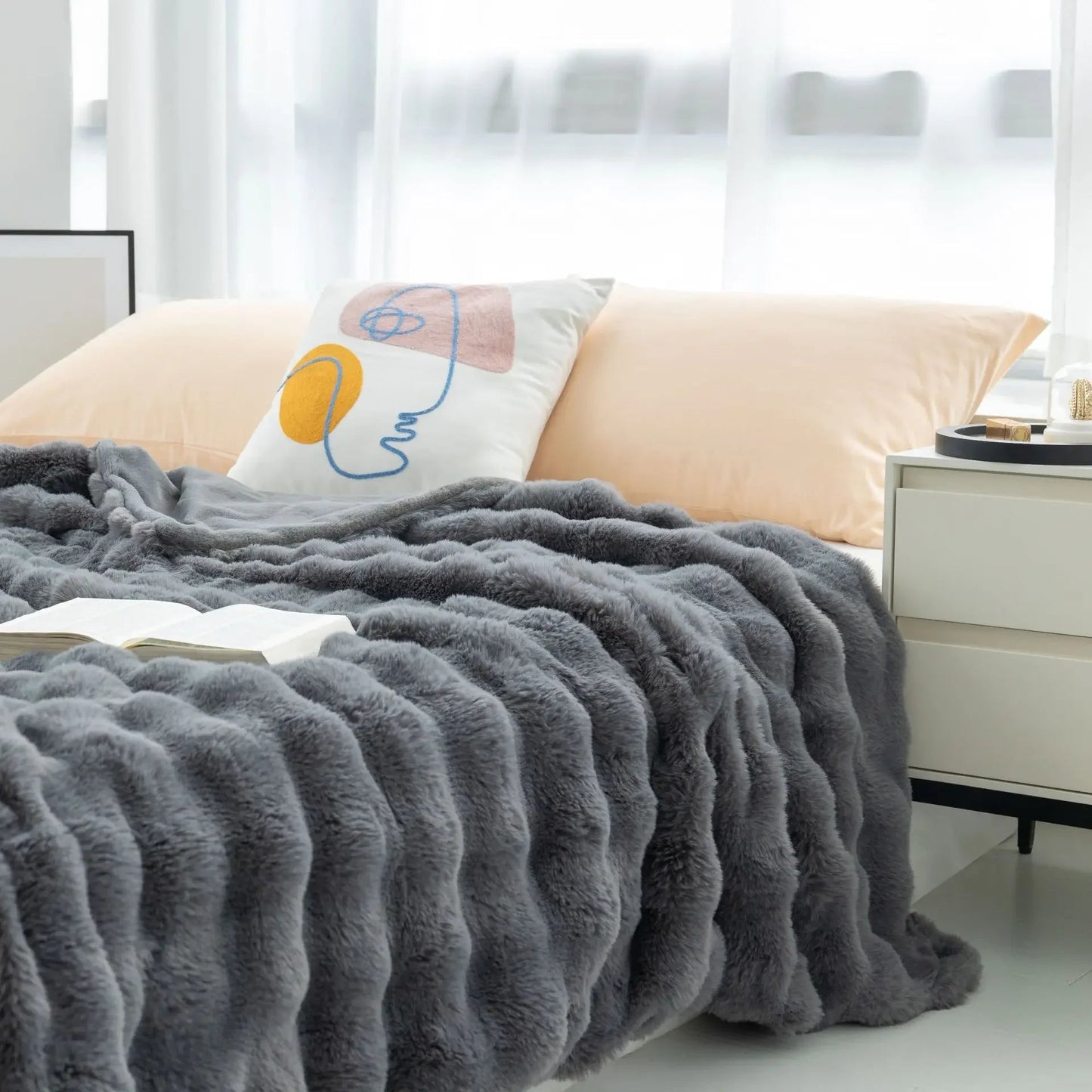 Luxuriöse doppelseitige Kunstfell-Decke – Ultimativer Komfort, weiches und elegantes Wohnaccessoire