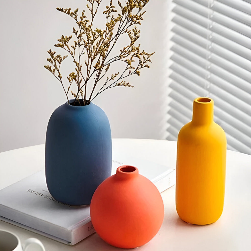 Astraelle - Elegante skandinavische Keramikvase im minimalistischen Stil für eine moderne Atmosphäre