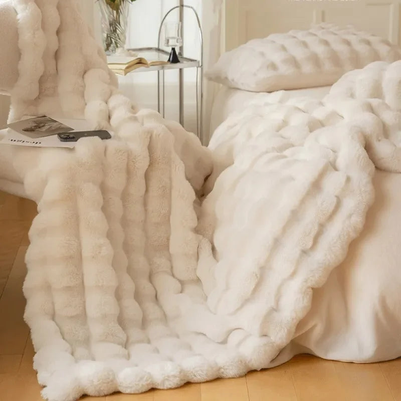 Luxuriöse Winterdecke für Bett und Sofa – Wendbares weiches Kunstfell für ultimativen Komfort