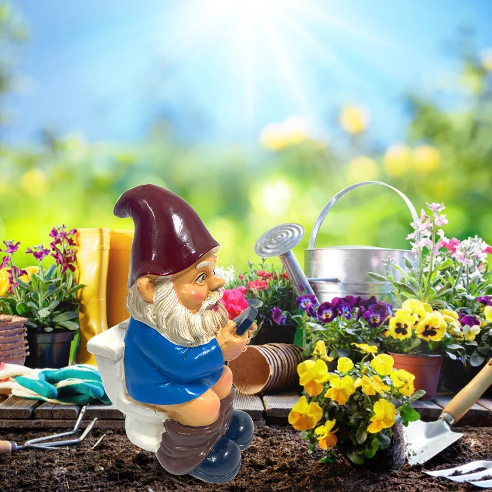 Sylpha - Niedliche Miniatur Gartenzwerg-Figur aus Harz für lustige und humorvolle Gartendekoration