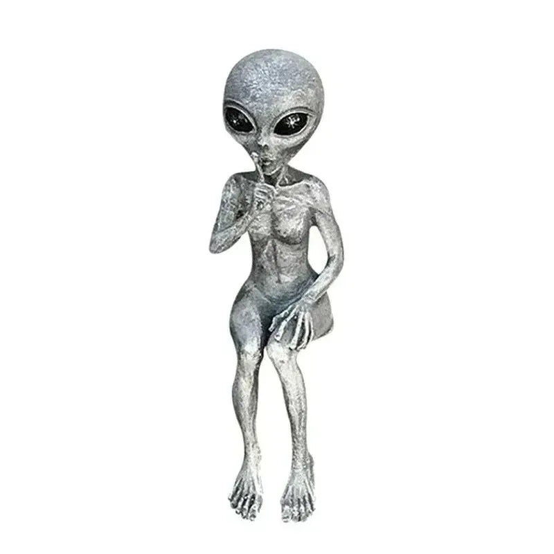 Aethra - Geheimnisvolles Alien-Harzbild mit UFO für einzigartige Gartendekoration
