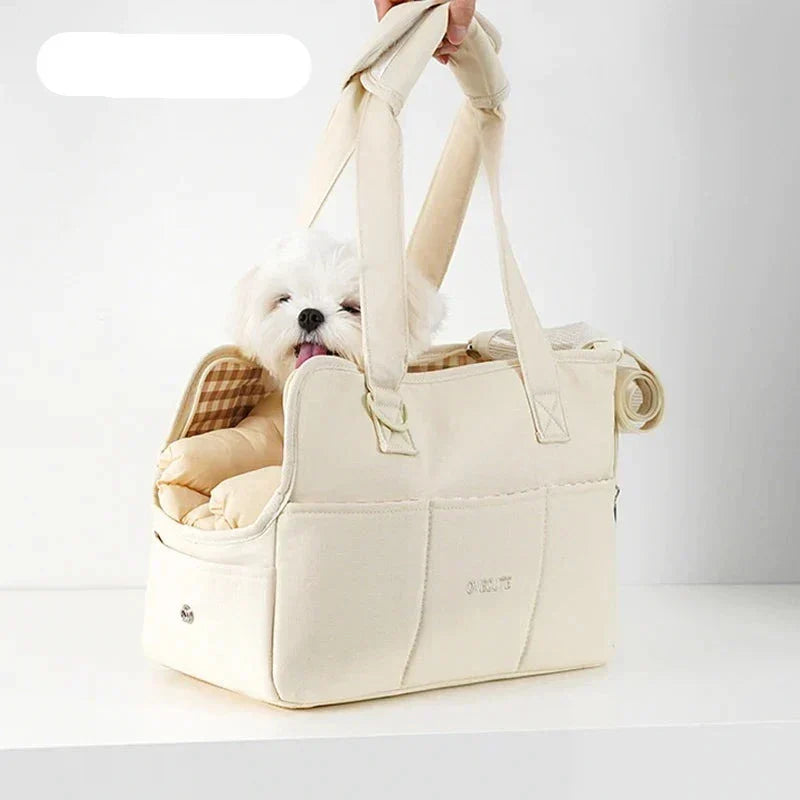 Robuste und sichere Reisetasche für den komfortablen Transport von kleinen Hunden und Katzen