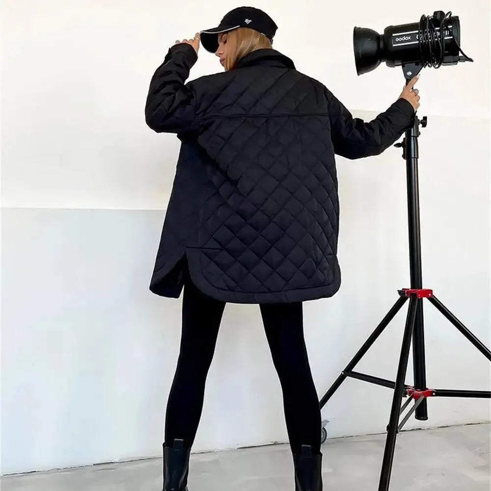 Elegant Padded Coat with Button Closure and Spacious Pockets - Perfect for Autumn