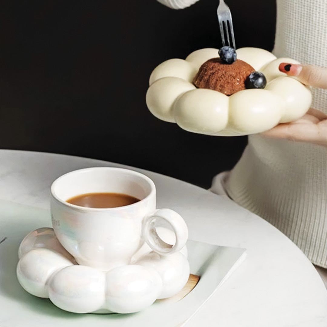 Elegante Sonnenblumen-Tasse mit Blumenmuster Perfekt für ein schönes Frühstück