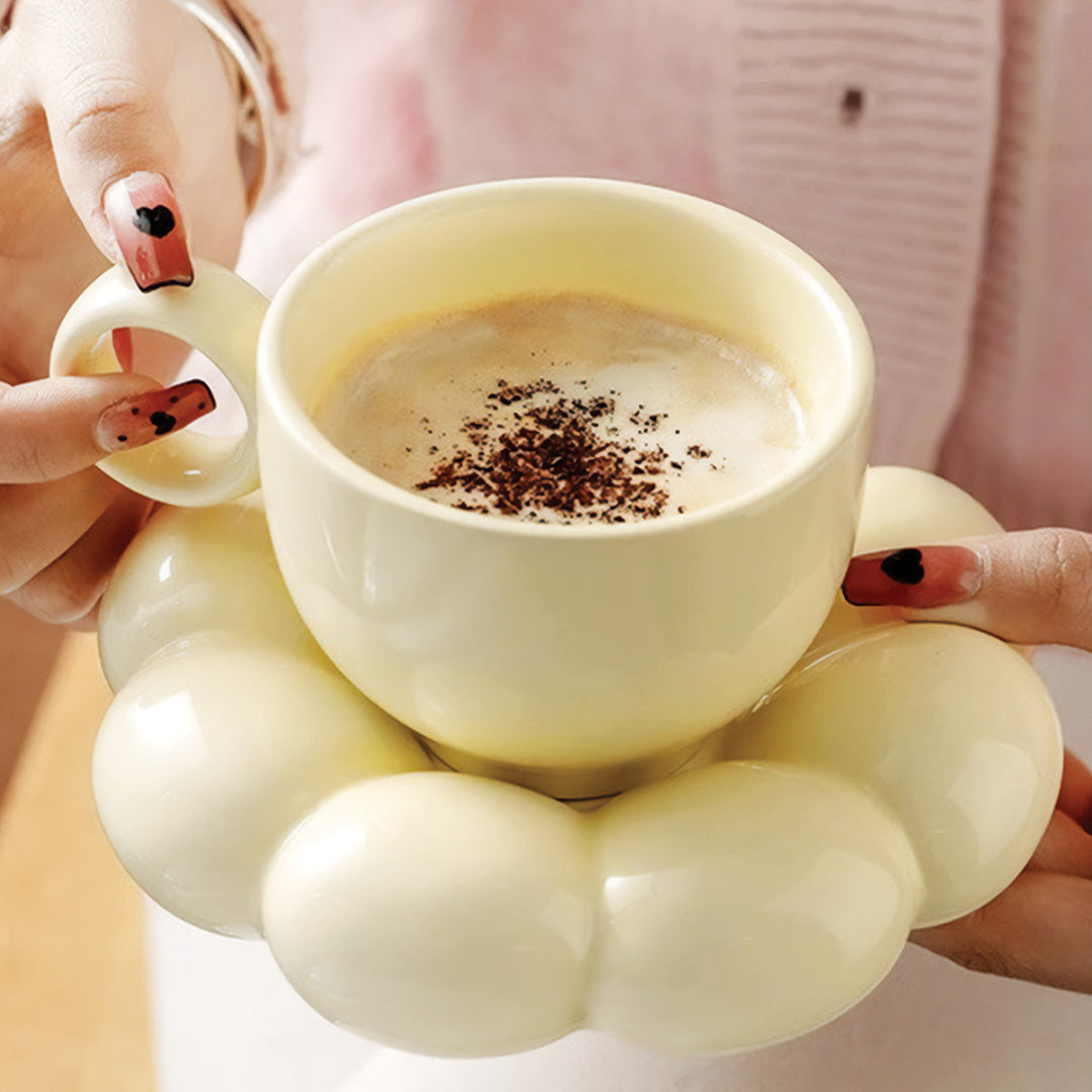 Elegante Sonnenblumen-Tasse mit Blumenmuster Perfekt für ein schönes Frühstück