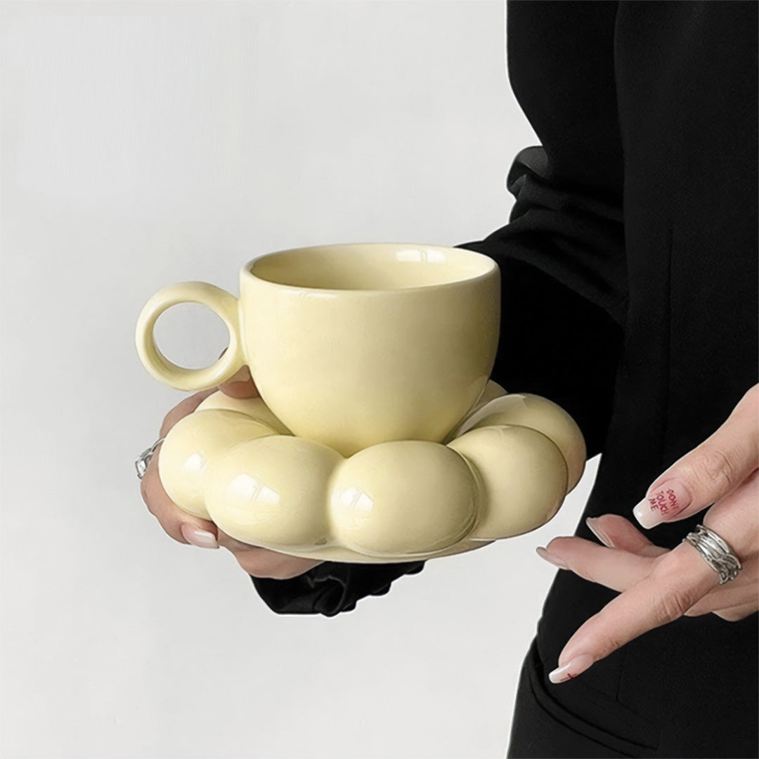 Elegante Sonnenblumen-Tasse mit Blumenmuster Perfekt für ein schönes Frühstück