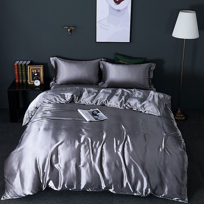 Elegantes 4-teiliges Bettwäsche-Set aus Seiden-Satin inklusive Bettbezug, Spannbettlaken und Kissenbezügen für ultimativen Komfort
