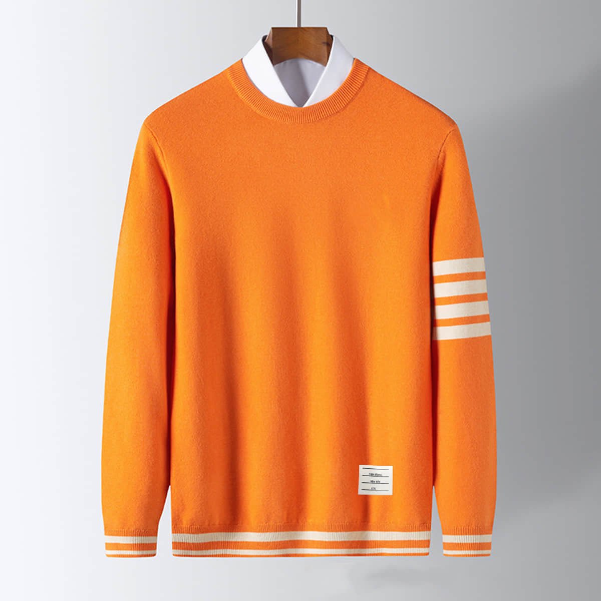 Nils – Elegant Knitted Sweater with Stylish Stripe Details