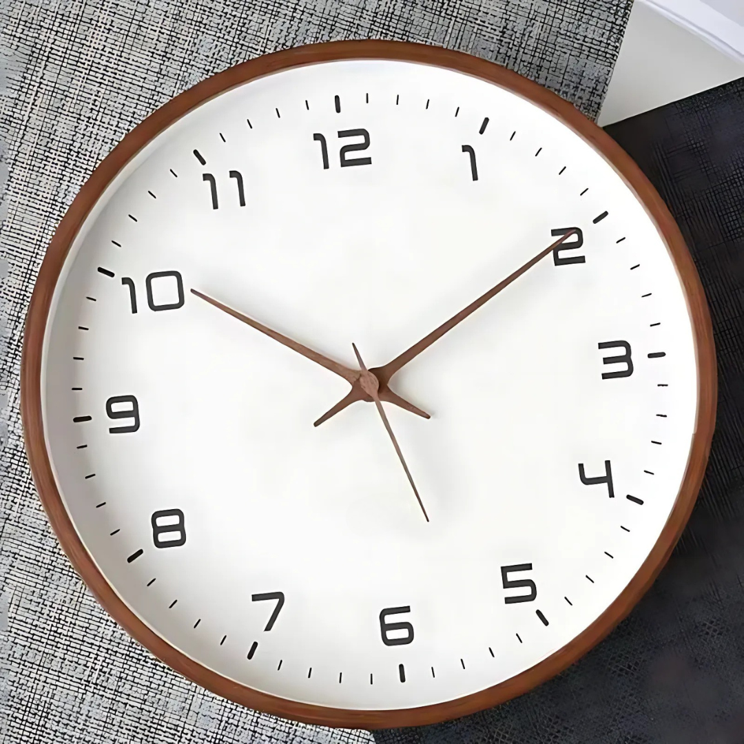 Woodland - Elegante Wanduhr aus Holz für stilvolle Inneneinrichtung