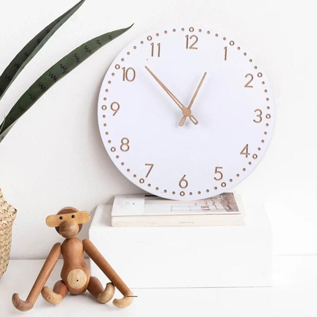 Horix Luxe Wanduhr aus Holz für ein stilvolles und natürliches Interieur