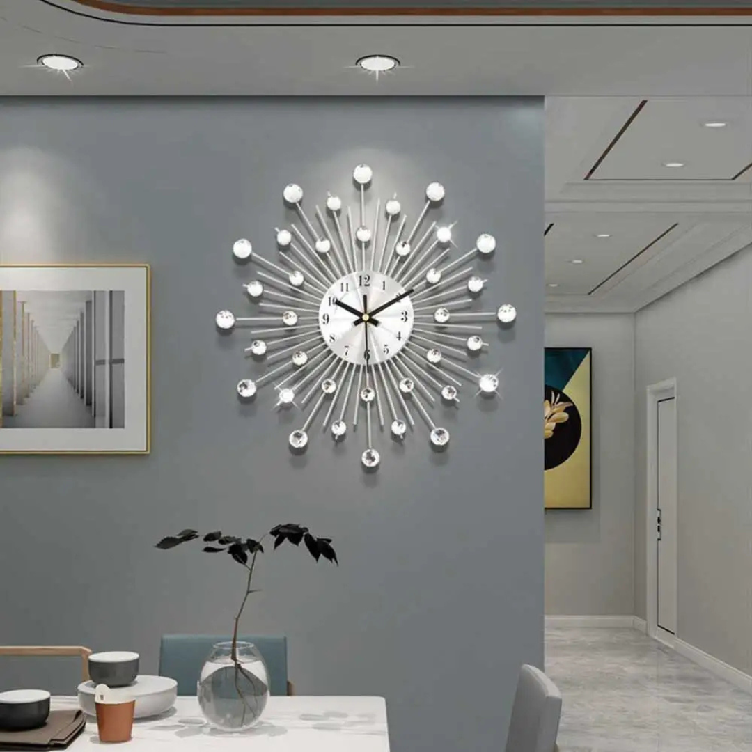 Minoris - Moderne elegante Wanduhr für einen schlanken Einrichtungsstil