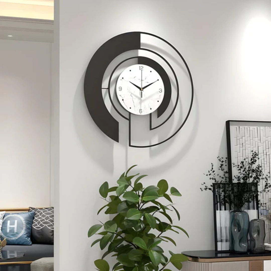 Arc - Elegante und schlanke Wanduhr für ein modernes Interieur