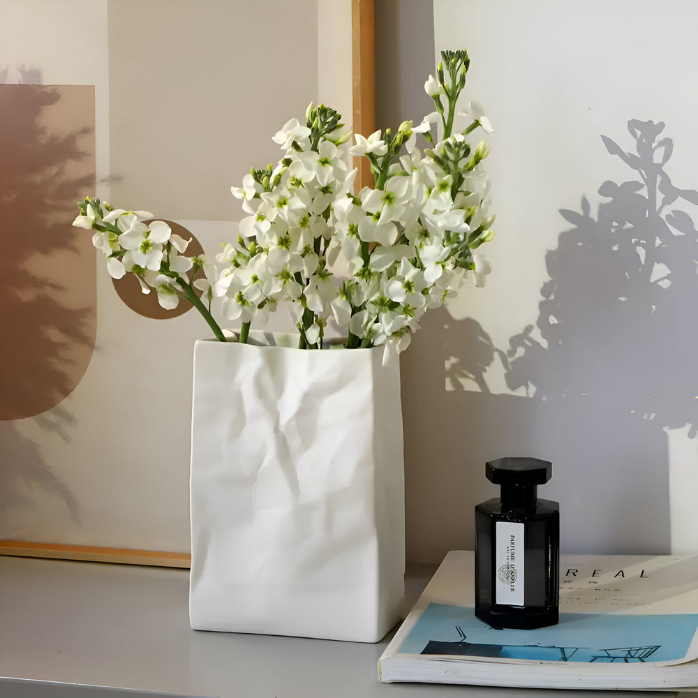 Celorie - Stilvolle moderne Keramikvase mit Papierbeutel-Design