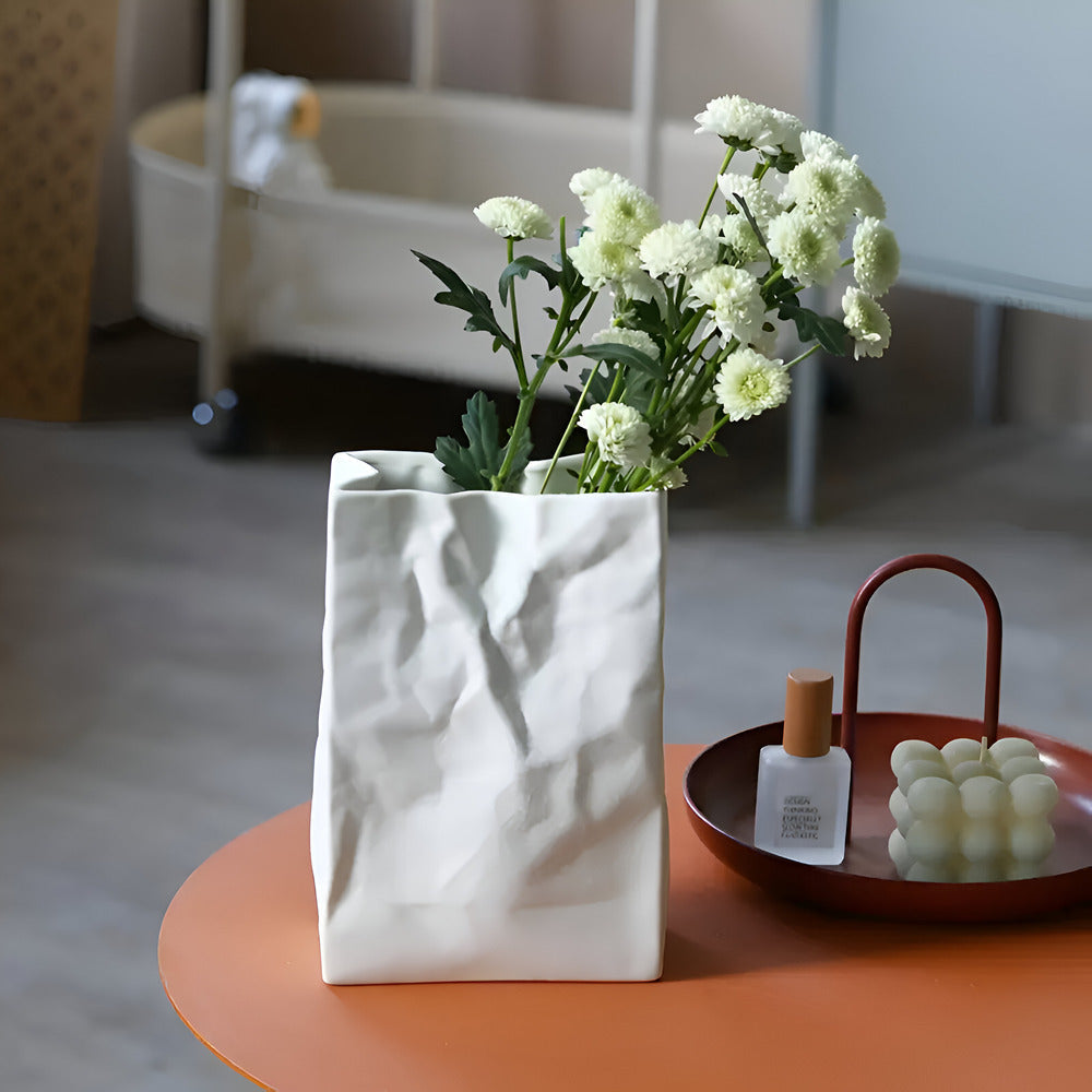 Celorie - Stilvolle moderne Keramikvase mit Papierbeutel-Design