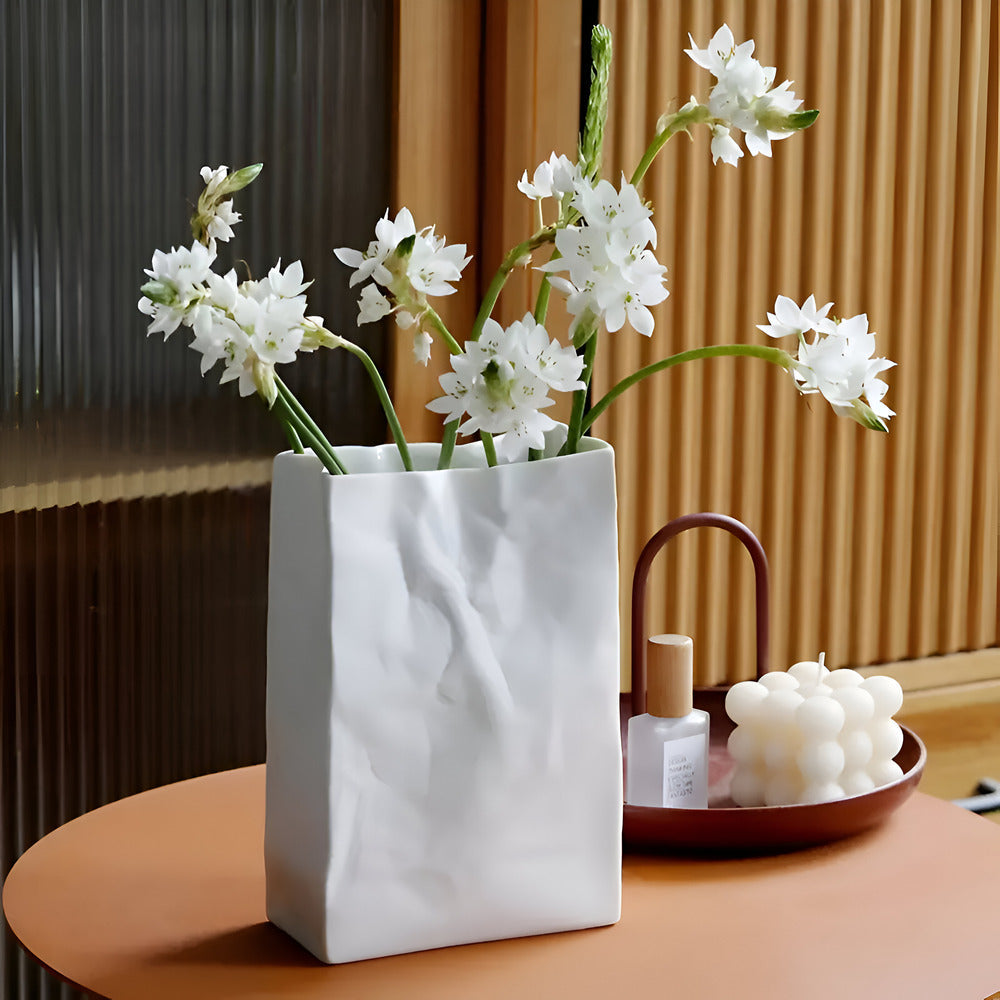 Celorie - Stilvolle moderne Keramikvase mit Papierbeutel-Design