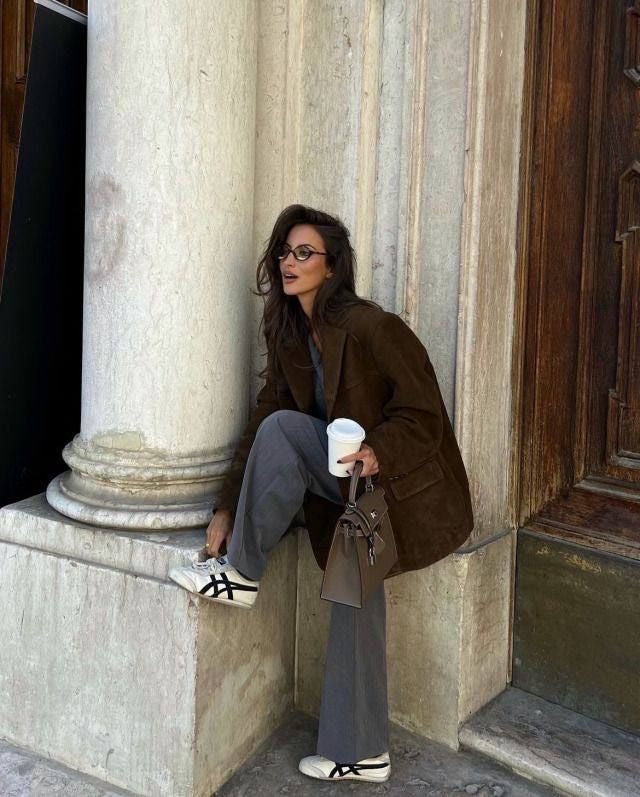 Elegant Suede Jacket for Autumn | Warm and Trendy - Fashionable Coat