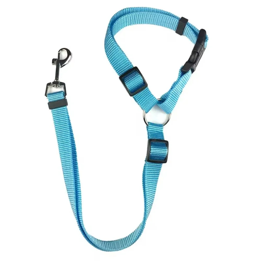 Verstellbarer Nylon-Hundegurt und Geschirr für sichere und komfortable Reisen