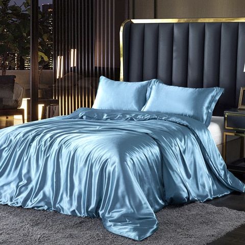 Elegantes 4-teiliges Bettwäsche-Set aus Seiden-Satin inklusive Bettbezug, Spannbettlaken und Kissenbezügen für ultimativen Komfort