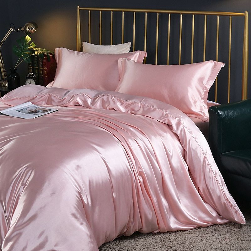 Elegantes 4-teiliges Bettwäsche-Set aus Seiden-Satin inklusive Bettbezug, Spannbettlaken und Kissenbezügen für ultimativen Komfort